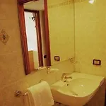 Отель Cantalodole Маджоне