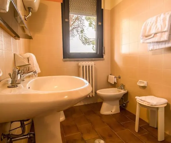 فندق Cantalodole مادجوني