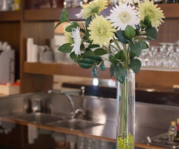 Cantalodole ホテル 2*