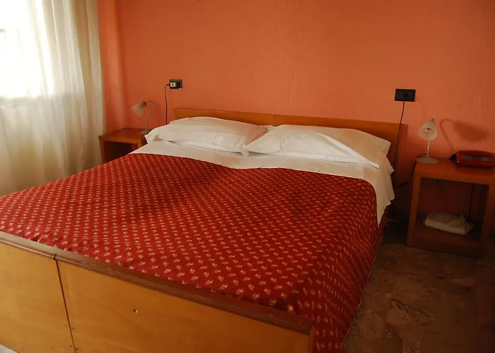 فندق Cantalodole مادجوني