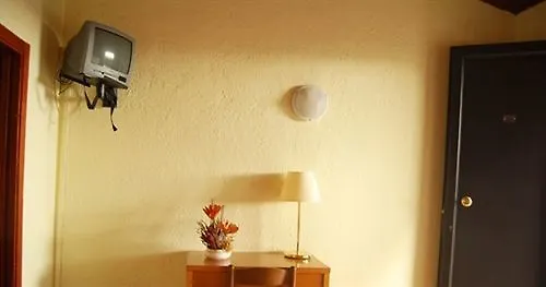 Cantalodole ホテル 2*